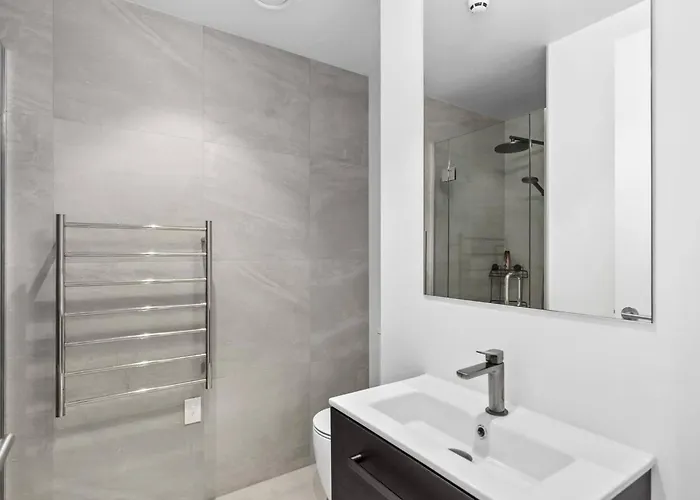 Modern 2-bed 2-bath * Wanaka